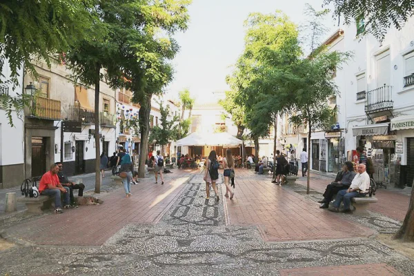 plaza larga